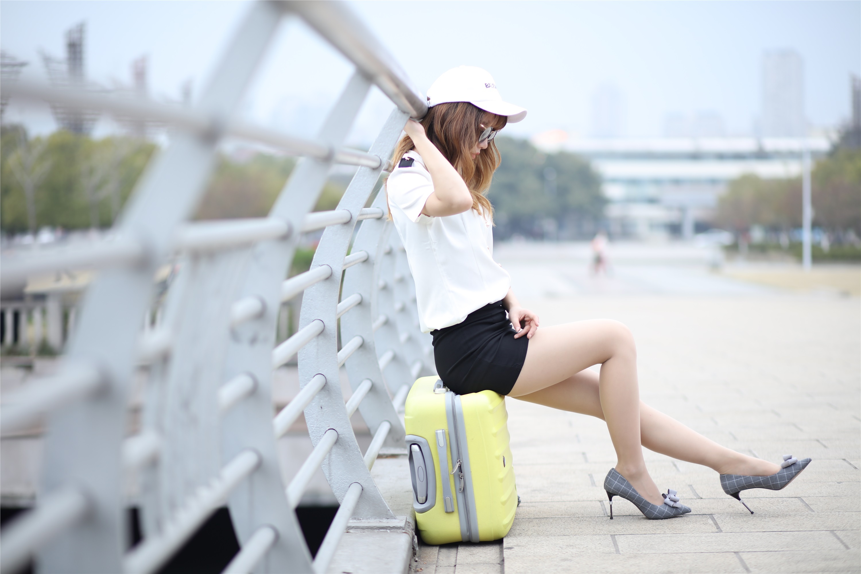 奈丝写真 NO.081 高高-天桥上的制服girl